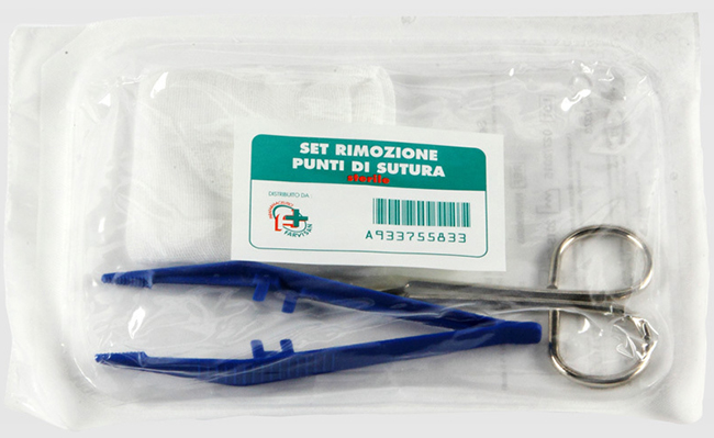 SET PER LA RIMOZIONE DEI PUNTI DI SUTURA COMPOSTO DA 1 FORBICE 1 PINZETTA 2 COMPRESSE DI GARZA DI COTONE - Pharmaleader