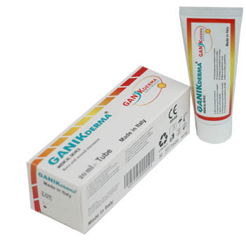 GANIKDERMA MEDICAL DEVICE 20 ML TUBE UNGUENTO PER BRUCIATURE E PIAGHE - Pharmaleader